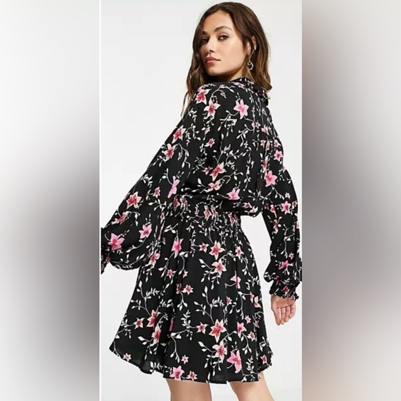 Free People Dresses & Skirts - Free People Lighten Up Floral Mini Dress Black Size X-Small